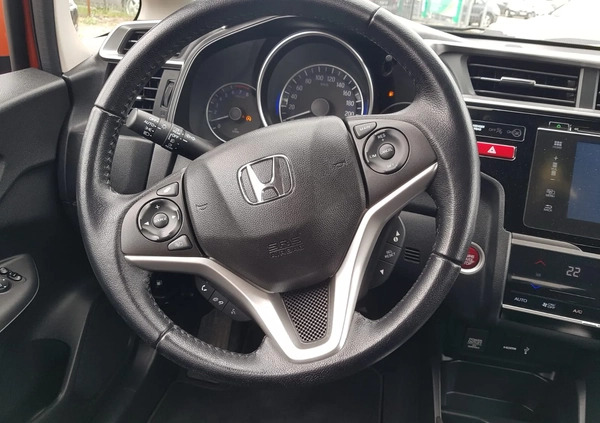Honda Jazz cena 55900 przebieg: 92000, rok produkcji 2016 z Goleniów małe 704